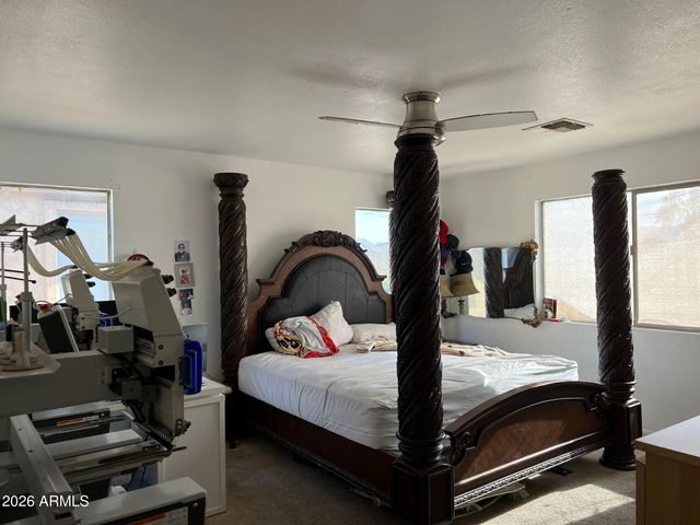815 W Bowker Street, Phoenix, AZ 85041