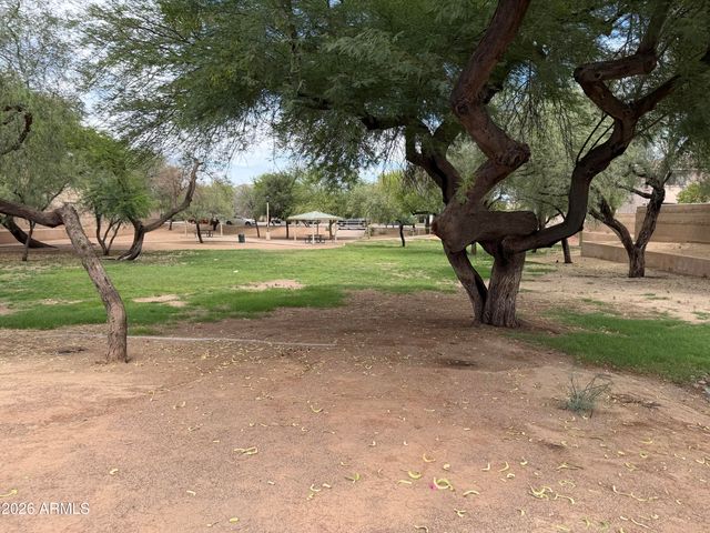 815 W Bowker Street, Phoenix, AZ 85041