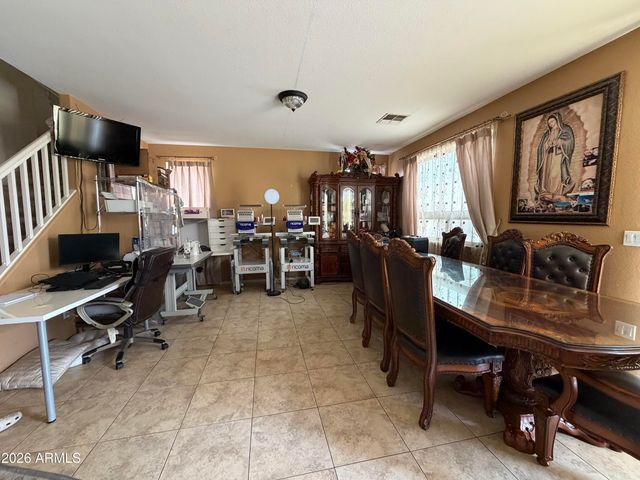 815 W Bowker Street, Phoenix, AZ 85041