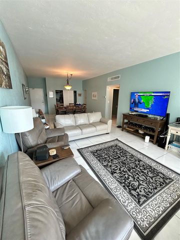 4250 Galt Ocean Drive PHM, Fort Lauderdale, FL 33308