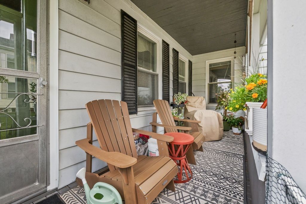 6 Mead St 1, Danvers, MA 01923