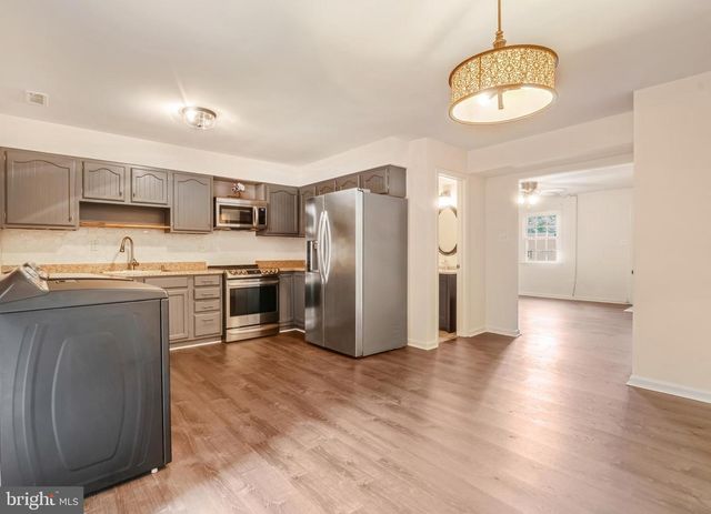 5 BENTLEY CT, Fredericksburg, VA 22408