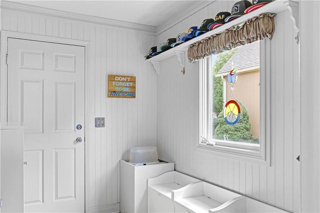 9828 Vista Drive, Lenexa, KS 66220