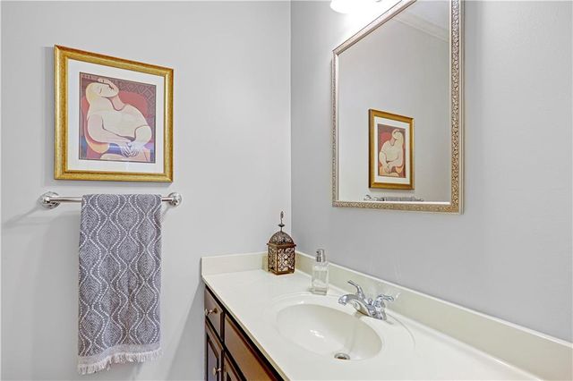 9828 Vista Drive, Lenexa, KS 66220