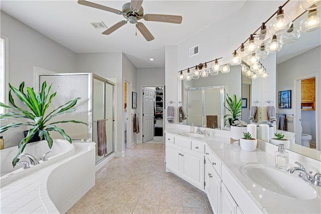 9828 Vista Drive, Lenexa, KS 66220