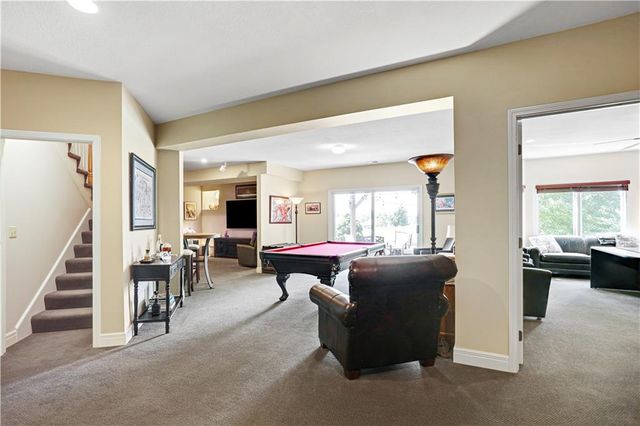 9828 Vista Drive, Lenexa, KS 66220