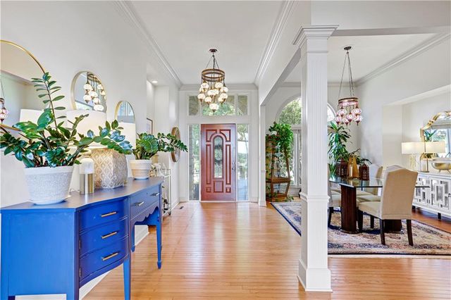 9828 Vista Drive, Lenexa, KS 66220