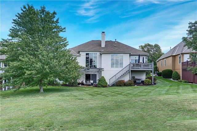 9828 Vista Drive, Lenexa, KS 66220