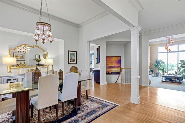 9828 Vista Drive, Lenexa, KS 66220