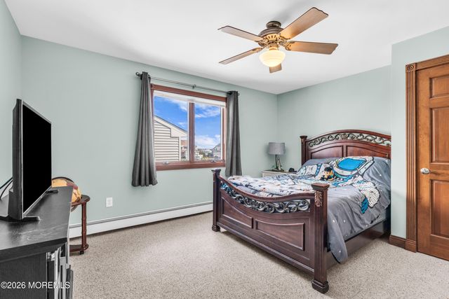 39 Pilot Road, Toms River, NJ 08753