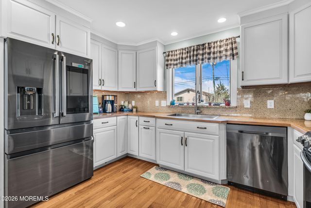 39 Pilot Road, Toms River, NJ 08753