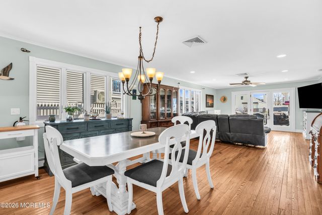 39 Pilot Road, Toms River, NJ 08753