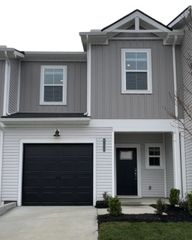 4550 Skywood Ln, Nashville, TN 37207