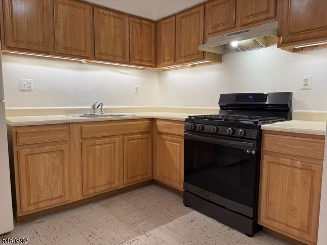 326 Hoover Ave 80, Bloomfield Twp., NJ 07003