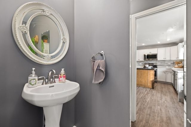 3 Grand Ave 2, Haverhill, MA 01830