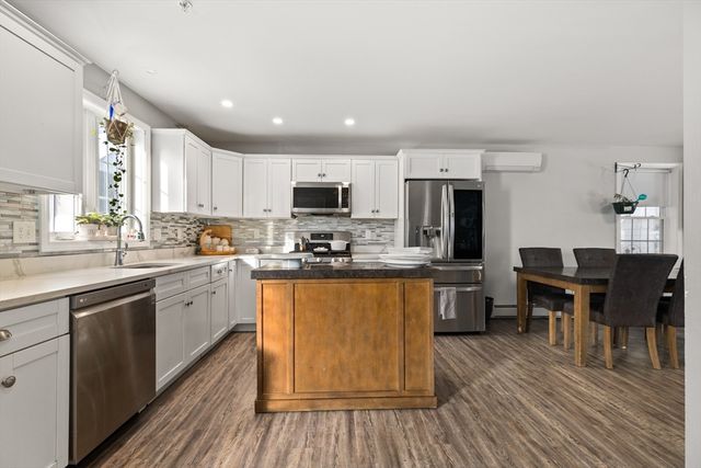 3 Grand Ave 2, Haverhill, MA 01830