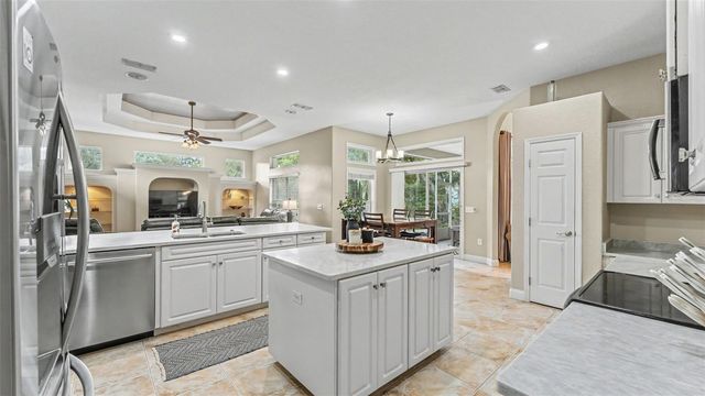 5956 TROPHY LOOP, Lakeland, FL 33811