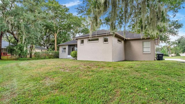 5956 TROPHY LOOP, Lakeland, FL 33811