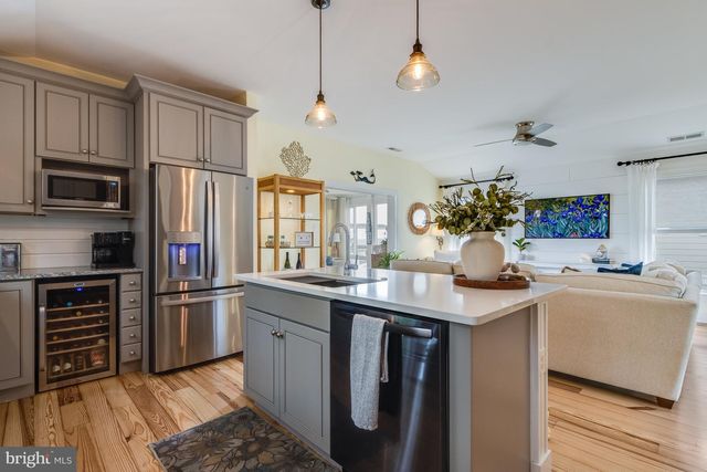 120 READ AVE, Dewey Beach, DE 19971