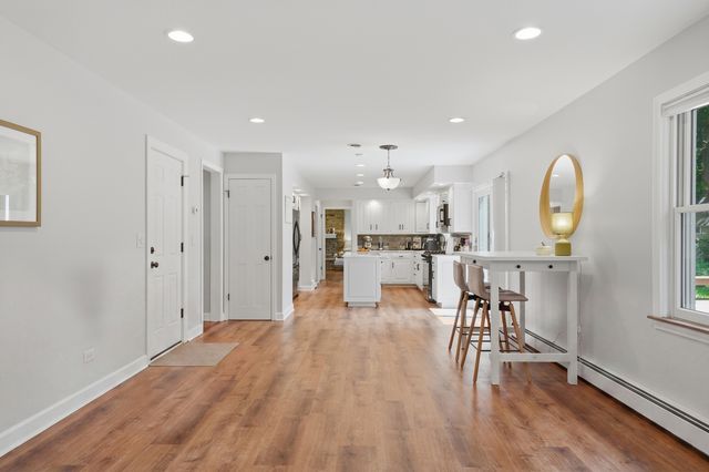 317 E Forest Lane, Palatine, IL 60067