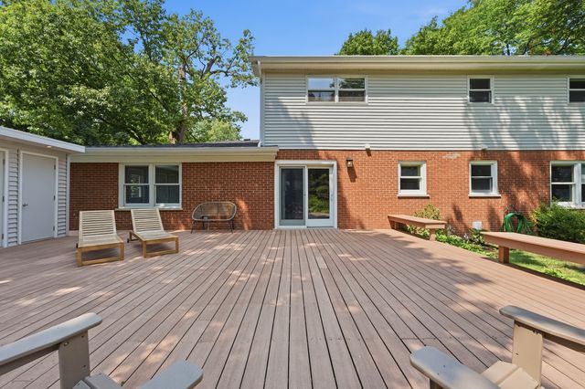 317 E Forest Lane, Palatine, IL 60067
