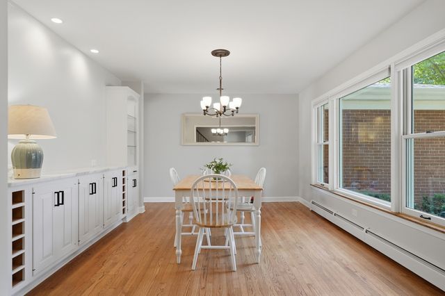 317 E Forest Lane, Palatine, IL 60067