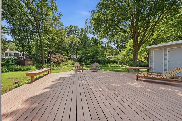 317 E Forest Lane, Palatine, IL 60067