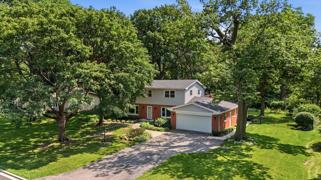 317 E Forest Lane, Palatine, IL 60067