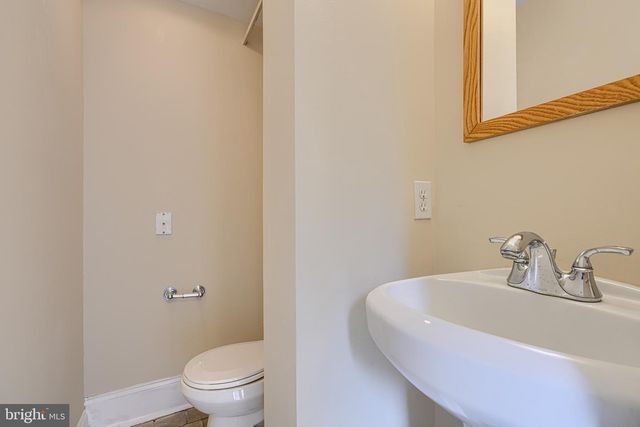 3235 EASTERN AVE, Baltimore, MD 21224