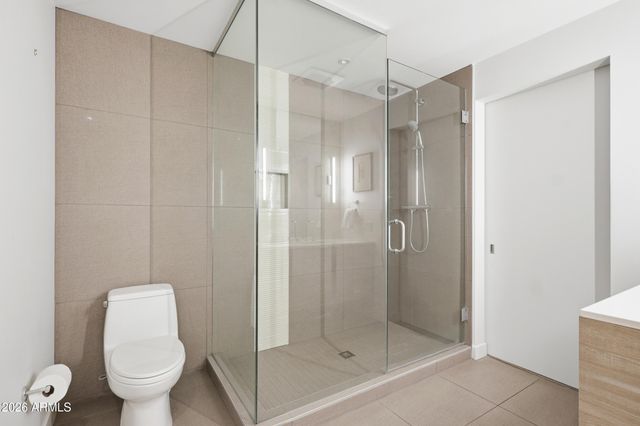 2300 E CAMPBELL Avenue 329, Phoenix, AZ 85016