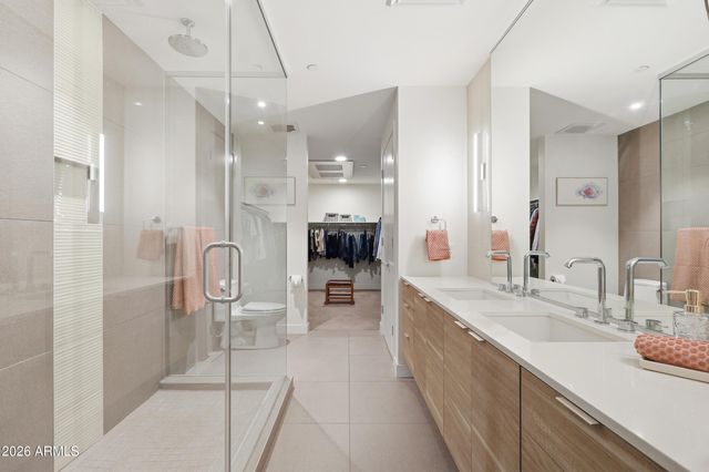 2300 E CAMPBELL Avenue 329, Phoenix, AZ 85016