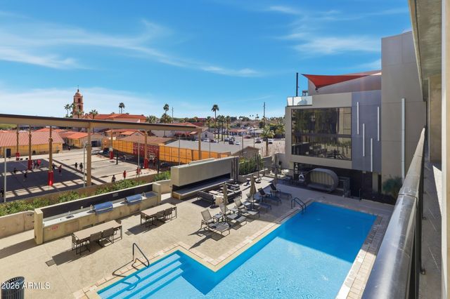 2300 E CAMPBELL Avenue 329, Phoenix, AZ 85016