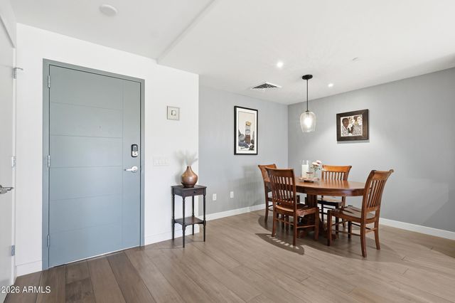 2300 E CAMPBELL Avenue 329, Phoenix, AZ 85016