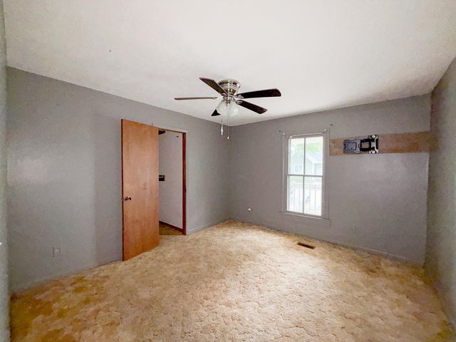 215 N Lincoln St, Bennington, KS 67422
