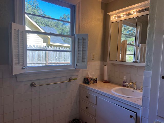 2334 Daggett Ave, Baton Rouge, LA 70808