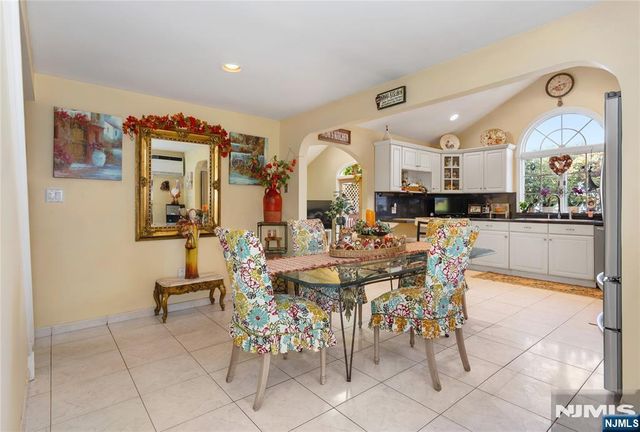 5 English Avenue, Elmwood Park, NJ 07407