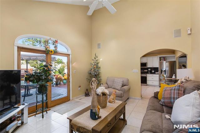 5 English Avenue, Elmwood Park, NJ 07407
