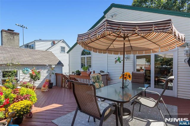 5 English Avenue, Elmwood Park, NJ 07407