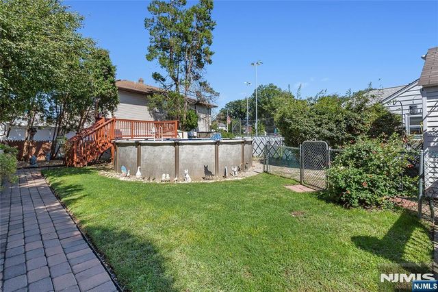 5 English Avenue, Elmwood Park, NJ 07407
