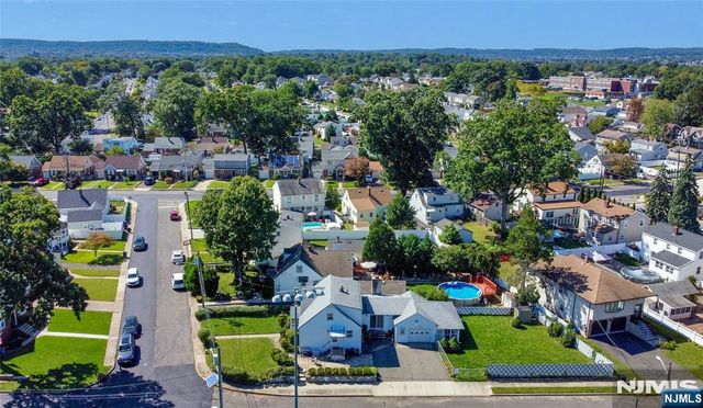 5 English Avenue, Elmwood Park, NJ 07407