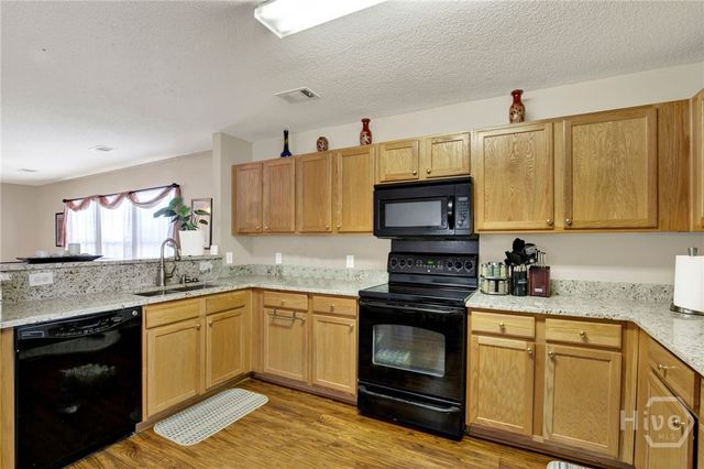 234 Tigers Paw Drive, Pooler, GA 31322