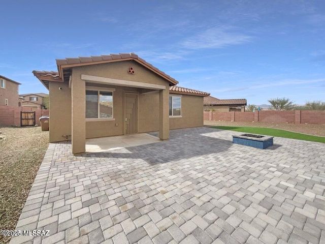 58834 E BRANDING IRON Court, Catalina, AZ 85739