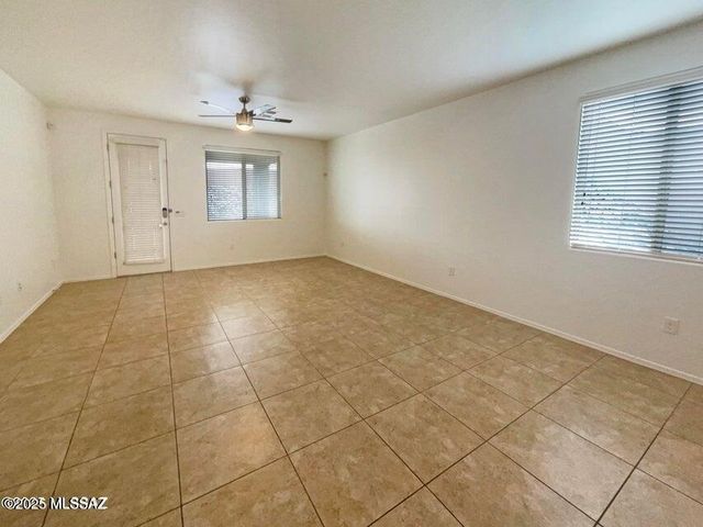 58834 E BRANDING IRON Court, Catalina, AZ 85739