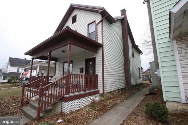 48 MARKET ST, Mount Union, PA 17066