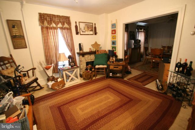 48 MARKET ST, Mount Union, PA 17066