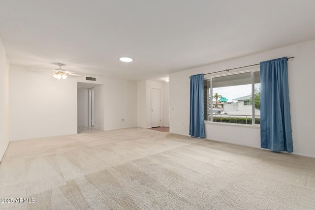 9302 W Spanish Moss Lane, Sun City, AZ 85373