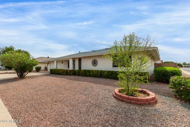 9302 W Spanish Moss Lane, Sun City, AZ 85373