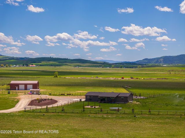 1505 COUNTY ROAD 117, Thayne, WY 83127