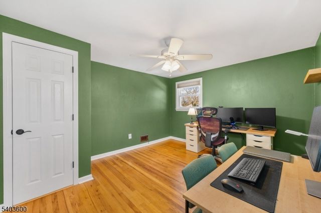 15 Fordham Rd, Franklin Twp., NJ 08873