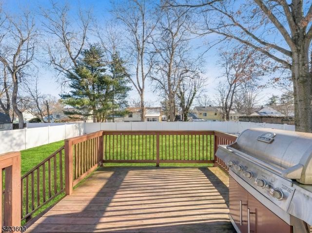 15 Fordham Rd, Franklin Twp., NJ 08873